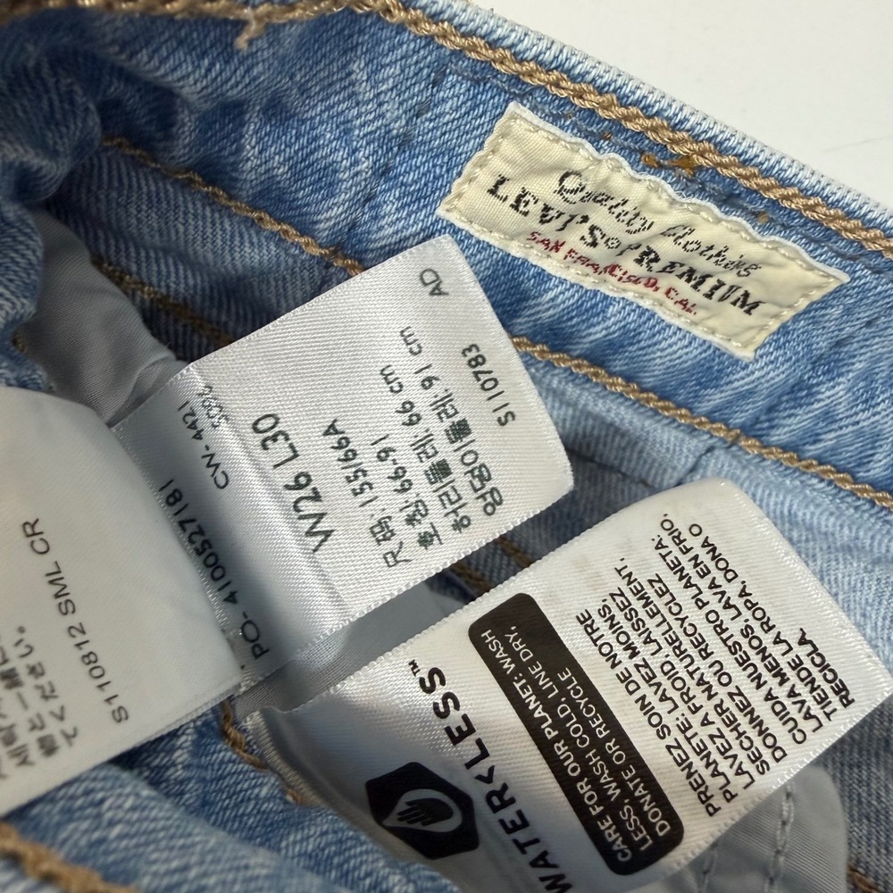 Levi's Premium 70s High Rise Flare Jeans Light Wash Distressed Sz 26x30‎ Western - Picture 6 of 8